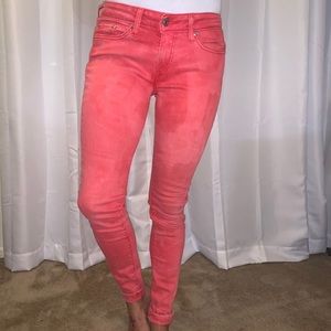 Levi’s pink dyed skinny jeans size 27